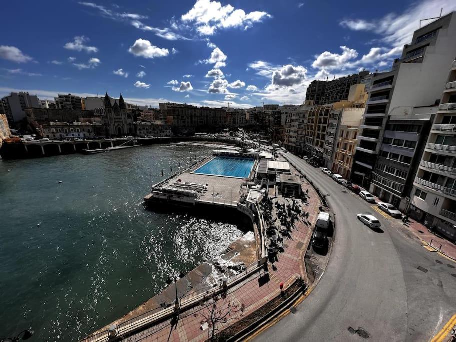 Seafront Meridionale 2Bedroom Apartment San Ġiljan Kültér fotó
